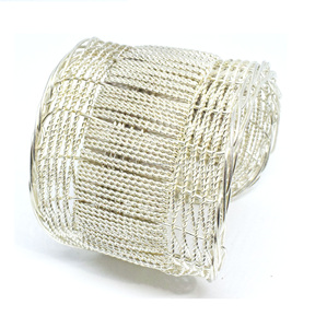 Más vendido: Gemelos de latón plateados hechos a mano con diseño de esposas, accesorios de joyería de moda para mujer, gemelos con diseño de alivio articular - Product Image 4