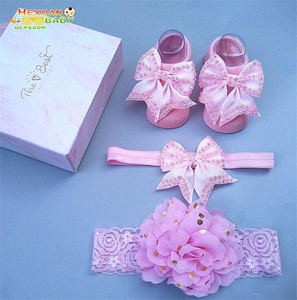 Chaussettes antidérapantes pour bébés filles, ensemble de 3 pièces, <span class=keywords><strong>bandeau</strong></span>, cadeau, chaussettes pour les pieds, <span class=keywords><strong>bandeau</strong></span> à dentelle en forme de couronne, accessoires pour photos - Product Image 2