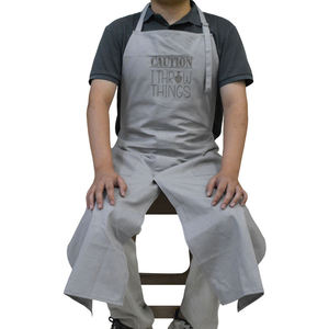 Tablier basique en polycoton à jambes fendues avec poches – Pratique et polyvalent pour le toilettage des animaux et les services de salon – Logo personnalisé disponible - Product Image 6