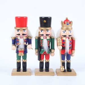 ชุดของตกแต่งคริสต์มาสงานฝีมือไม้วอลนัท 3 ชิ้น - Product Image 5