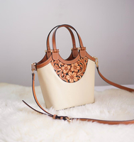 Sacs à main en cuir véritable faits à la main avec fermeture éclair et broderie - Logo personnalisé, sacs à main de luxe portables pour femmes, collection prête pour l'hiver 2025
