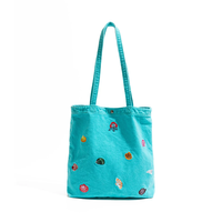Sac fourre-tout en toile denim brodé de coquillages marins 30x33cm avec poche intérieure zippée pour tablette et usage quotidien