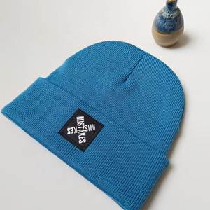 Boina de lana con parche personalizado, gorro liso Multicolor con puños, para <span class=keywords><strong>invierno</strong></span>, <span class=keywords><strong>2023</strong></span> - Product Image 6