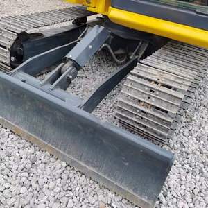 รถขุดไฮดรอลิกขนาดเล็ก Komatsu PC70 มือสอง 7 ตัน เครื่องยนต์เทอร์โบ ระบบเกียร์ควบคุมด้วย PLC ประสิทธิภาพสูง ชั่วโมงการทำงานต่ำ - Product Image 4