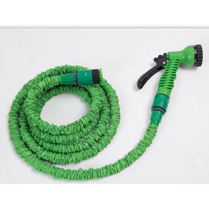 Tringle de douche extensible de 22,5 m en plastique vert - Product Image 1