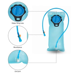 Sistema de Hidratación con Bolsa de Agua Externa de 2L con Tapa Grande - Product Image 5