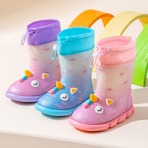 <span class=keywords><strong>Botas</strong></span> <span class=keywords><strong>de</strong></span> lluvia impermeables <span class=keywords><strong>de</strong></span> suela blanda <span class=keywords><strong>de</strong></span> unicornio <span class=keywords><strong>de</strong></span> dibujos animados para niños zapatos <span class=keywords><strong>de</strong></span> <span class=keywords><strong>agua</strong></span> al aire libre para niñas - Product Image 5