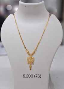 Collar con Colgante de Corazón Chapado en Oro de Primera Calidad con Artesanía Ornamentada y Cadena Delgada de Diseño para Joyería de Moda Femenina - Product Image 3