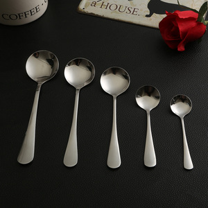 ไม้พายเค้ก รุ่น 1010 สแตนเลสทรงสามเหลี่ยม สำหรับอุปกรณ์ทำเค้ก - Product Image 3