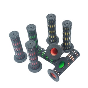 Fundas de goma para manillar de motocicleta Cg125, diseño de diamante, para scooters eléctricos y ciclomotores, piezas de repuesto - Product Image 5