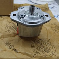 Moteur de ventilateur hydraulique 258-2577 Cross CA2582577 pour chargeuse compacte CAT 236D 257D, compacteur CB34B, pièces de moteur C3.4, 100 % testé sous pression