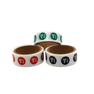 Étiquette autocollante NFC en PVC <span class=keywords><strong>avec</strong></span> puce Feiju F8213 F8215, étiquette RFID passive pour emballage intelligent et suivi des actifs - Impression personnalisée - Product Image 1