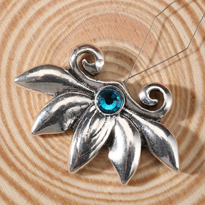 Al por mayor, enhebrador de agujas de plástico vintage con diseño, accesorios de costura de lujo ligeros, ganchos de varios colores, nuevo estado <span class=keywords><strong>para</strong></span> - Product Image 3