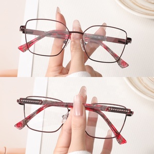 Monture optique en métal pleine monture certifiée Global Recycled Standard pour une vision claire des étudiants pendant l'étude - Product Image 1