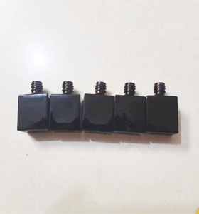 Mini botella de perfume y fragancia de vidrio negro de recarga vacía de 10ml con tapa de madera, botella difusora de Perfume para coche - Product Image 6