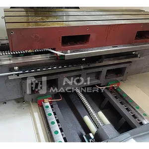 VMC640 pusat mesin vertikal 3-sumbu mesin penggilingan CNC opsional 4-Axis/5-sumbu Alat Mesin Produsen Cina