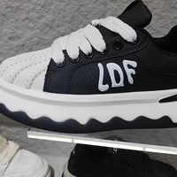 Chaussures de marche pour hommes en cuir véritable et maille respirante, légères, anti-odeur, résistantes à l'usure, toutes occasions