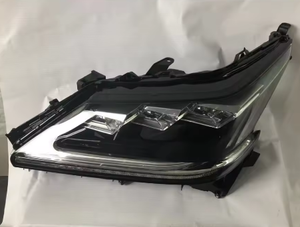 ชุดไฟหน้าแบบสามดวง WELIFTRICH รุ่นอัพเกรดสำหรับ Lexus LX570 ปี 2013-2015 ใช้ได้กับรุ่นปี 2016-2019 - Product Image 3