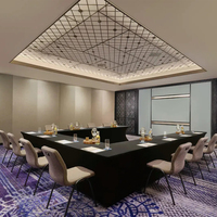 Mobilier de salle de conférence, table et chaises de conférence modernes, personnalisables pour les projets de salles de réunion d'hôtels et de bureaux