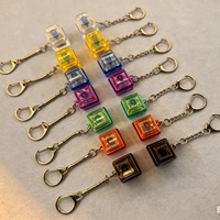Porte-clés Fidget Coloré Transparent avec Capuchon de Clavier, Jouet Lumineux en Forme de Bouton de Clavier Mécanique, Pendentif Anti-Stress Cliquable pour Gamers