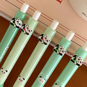Stylo gel <span class=keywords><strong>à</strong></span> action poussoir au design panda mignon avec breloque panda sautillant, grip en éponge douce, pointe AS pour une écriture fluide, idéal pour l'école et le bureau - Product Image 3