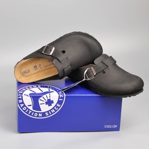 Sabots en daim style Birkenstock à prix d'usine avec semelle orthopédique SoftFootbed (Sabots / Zuecos / Mules / Bio Sandales) - Product Image 1