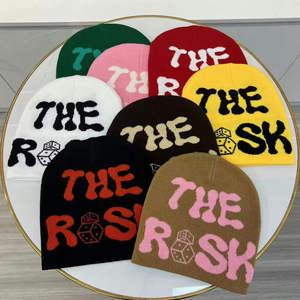 남성과 여성 모두를 위한 맞춤형 로고가 있는 겨울 고품질 멀티 컬러 블록 니트 브림리스 비니 - Product Image 4