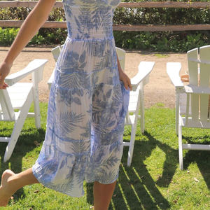 Robe de plage sur mesure à imprimé palmier céleste, col en V profond, taille plissée, robe midi, robe en gaze - Product Image 4