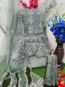 Série la plus vendue exclusivement tendance de costume pakistanais avec style fantaisie Salwar Kameez pour mariage et fête - Product Image 6