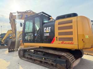 Excavatrice CAT 320E d'occasion à vendre, structure robuste, performance stable sous charge lourde. Largement utilisée pour le nivellement des terrains. - Product Image 1