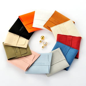 Bolsa de Joyería Pequeña de 8*8cm con Logotipo Personalizado, Bolsa de Microfibra para Exhibición de Joyas, Embalaje para Pulseras, Sobre de Gamuza - Product Image 3