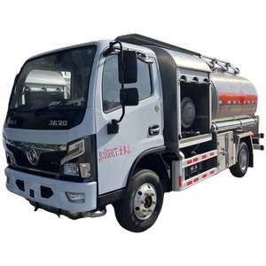 Camion de ravitaillement <span class=keywords><strong>d</strong></span>'avions en alliage <span class=keywords><strong>d</strong></span>'aluminium 4x2 de 5000 litres, petit modèle, <span class=keywords><strong>prix</strong></span> usine, pour hélicoptères et avions - Product Image 2