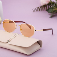 Vente en gros de lunettes de soleil de créateur mode avec logo personnalisé méta monture ovale lunettes de soleil avec protection UV pour hommes et femmes unisexes