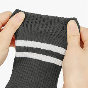 OEM Calcetines Con Suela <span class=keywords><strong>De</strong></span> Goma Adulta Deporte Yoga Pilates Calcetines Con Suelas <span class=keywords><strong>De</strong></span> Goma Adulto - Product Image 2