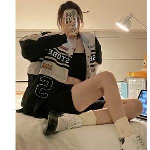Jaket Varsity Wanita Model Bomber Fashion Lengan Panjang Jaket Mobil Balap Vintage Mantel dengan Ujung Lepas Pasang Musim Panas 2022 Mantel Baseball Amerika - Product Image 3