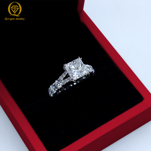 Anillo de Oro Blanco de 18K de la Serie de Diamantes Completos de Lujo, Corte Princesa Cuadrado, Diamante Cultivado en Laboratorio de Alta Claridad con Certificado IGI para Regalo - Product Image 4