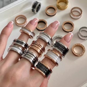 Anillo de cerámica, anillos de pareja unisex, forma geométrica, líneas circulares, joyería de regalo - Product Image 1