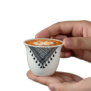 แก้วกาแฟชาพอร์ซเลนสไตล์ตะวันออกกลาง ขนาด 70 มล. ชุด 6/12 ชิ้น ใช้ซ้ำได้ พกพาสะดวก ปลอดภัยสำหรับเครื่องล้างจานและไมโครเวฟ พร้อมผ้าพันคอ ลดราคาพิเศษ - Product Image 1