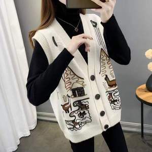 <strong>Women</strong> Embroider Retro Knit Vest Button Knitwear V-neck Sweater <strong>Cardigan</strong> Tops <strong>Sleeveless</strong> Fashion Autumn Casual Vest - Product Image 2