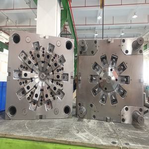 Fabrication de pièces d'engrenages en plastique de précision personnalisées, diverses pièces en plastique moulées par injection - Product Image 4