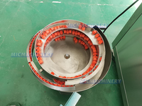 Machine automatique de remplissage et de bouchage de tubes de prélèvement sanguin et de tubes de centrifugation pour équipement de laboratoire