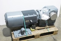 Nuevo controlador de programación PLC Original Ready KH107T DRN180M4BE20HFTFEK8SC 185kW 1478RPM I29