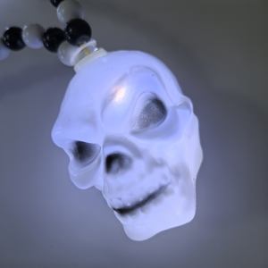 할로윈 LED 해골 발광 목걸이, 반짝이는 해골 목걸이, 할로윈 3가지 발광 모드 도매 - Product Image 4