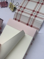 Carnet personnalisé avec papier d'écriture, couleur et design sur mesure, reliure à feuilles mobiles, impression thermocollante pour usage promotionnel
