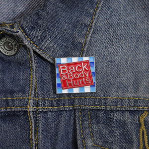 الظهر والجسم يضر دبابيس المينا مربع الكرتون دبابيس الحوار دبابيس طية صدر السترة شارات مضحك إلهام المجوهرات هدية للأطفال الأصدقاء - Product Image 3