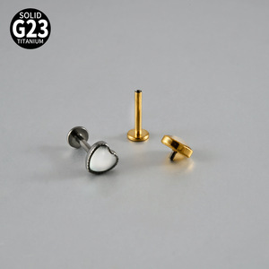 Bijou <span class=keywords><strong>d</strong></span>'<span class=keywords><strong>oreille</strong></span> punk en titane G23, coquille interne dentaire, labret Love Lip, électroplaqué, <span class=keywords><strong>d</strong></span>égradé de couleurs magiques, forme en T, piercing - Product Image 5