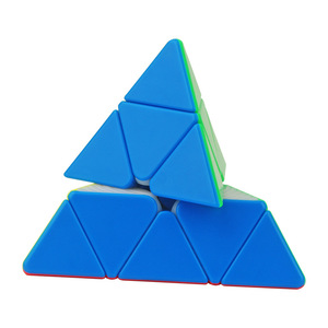 Yuxin Little Magic Pyramid Magnetic 3x3 Speed Cube pour enfants et adultes de 8 à 13 ans, jouet de puzzle unisexe - Product Image 4