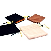 Pochette cadeau en velours suédé personnalisée avec cordon de serrage et logo