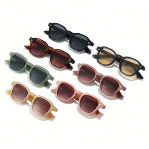 Gafas de Sol Personalizadas con Logotipo, Estilo Vintage 2025, para Hombre y Mujer, con Remaches, Marco Pequeño, Polígono, Protección UV400, Cuadradas, Estilo Punk - Product Image 4