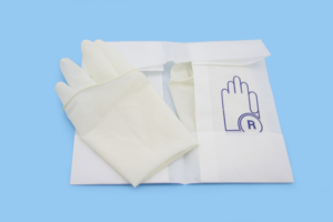 Gants chirurgicaux stériles jetables Sécurité-caractéristique pour les hôpitaux <span class=keywords><strong>de</strong></span> cliniques dentaires Gants d'opération chirurgicale stérilisés pour des cliniques - Product Image 4